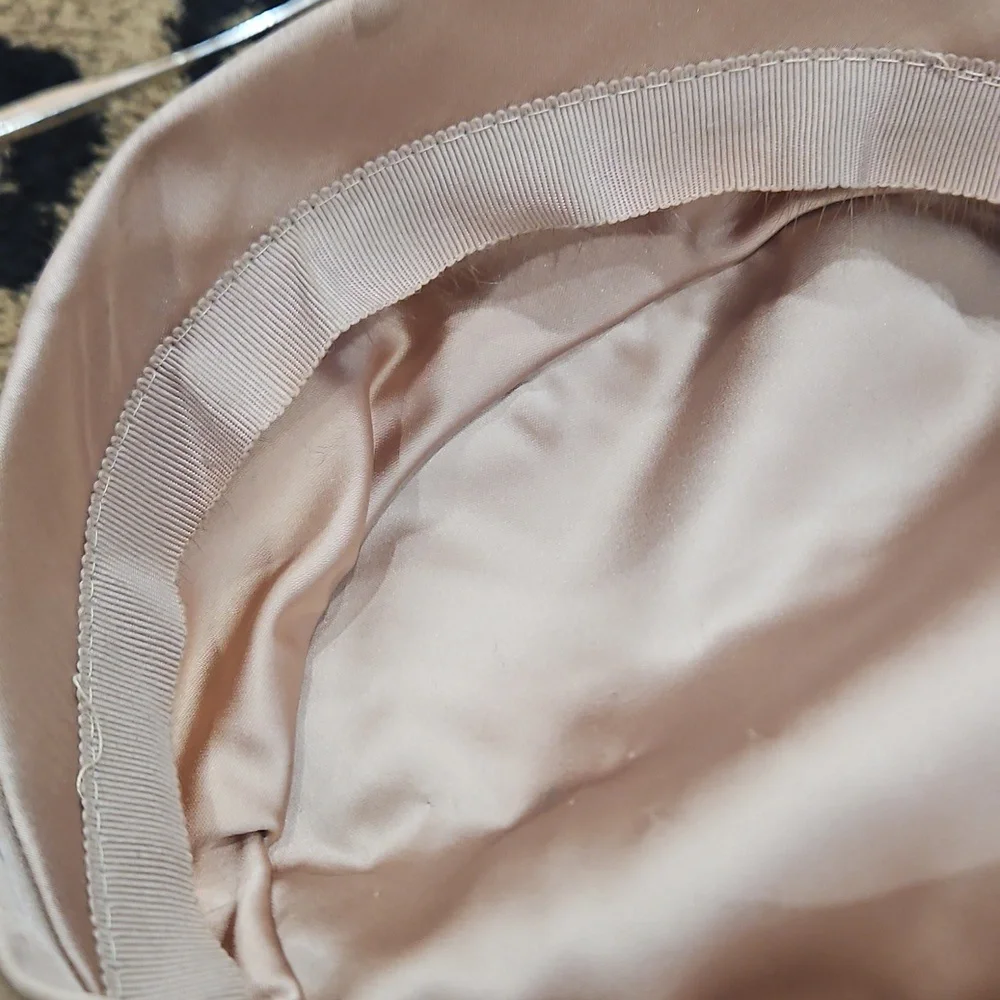 VINTAGE MINK FUR TAUPE AND MUTED BLUSH‎ MINK PILL BOX HAT - Picture 8 of 11